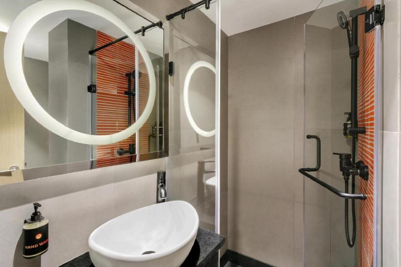 Hotel Ginger Chennai Omr Esterno foto